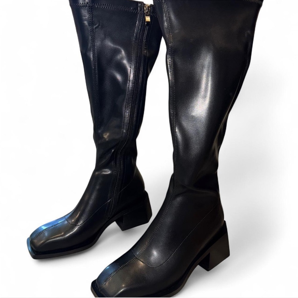 Black Knee-High Women's Boots